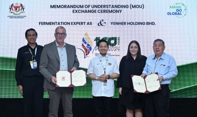 Image: From the left: Dr Tan Yi Jing (Yenher Holdings Berhad), CEO Jens Legarth (European Protein), Minister of Agriculture, Datuk Seri Mat Sabu, Merve Imren Yalcin (Royal Danish Embassy), CEO Dato Cheng Mooh Tat (Yenher Holdings Berhad).