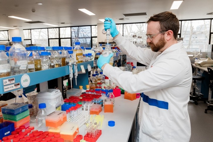 Number 8 Bio says its approach not only promises to reduce rumen emissions by up to 90% but also rumen productivity, making a significant return on investment for farmers possible. Photo: Dr Alex Carpenter, cofounder and CSO, Number 8 Bio, at work in the lab.